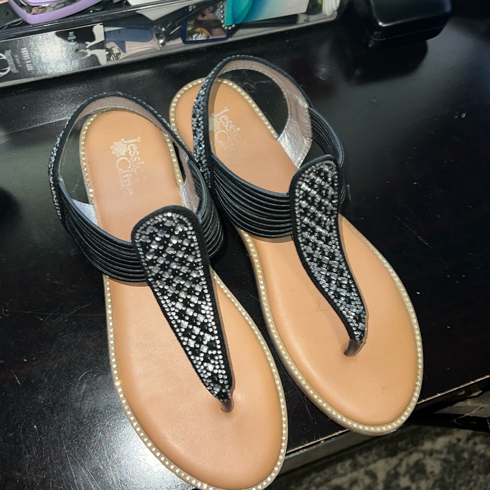 Women’s sandals